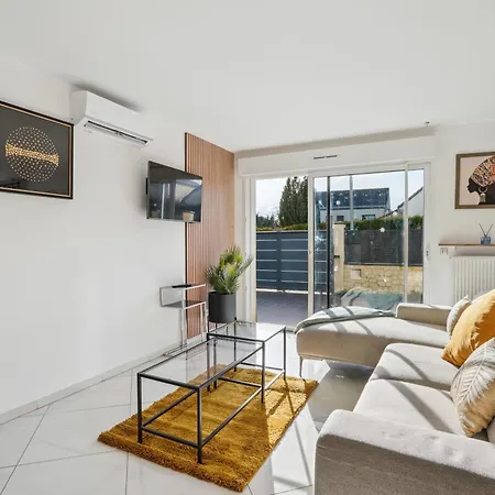 Chic Friendly And Spacious House Villejust